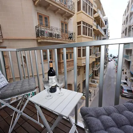 아파트 Studio With Sea View *